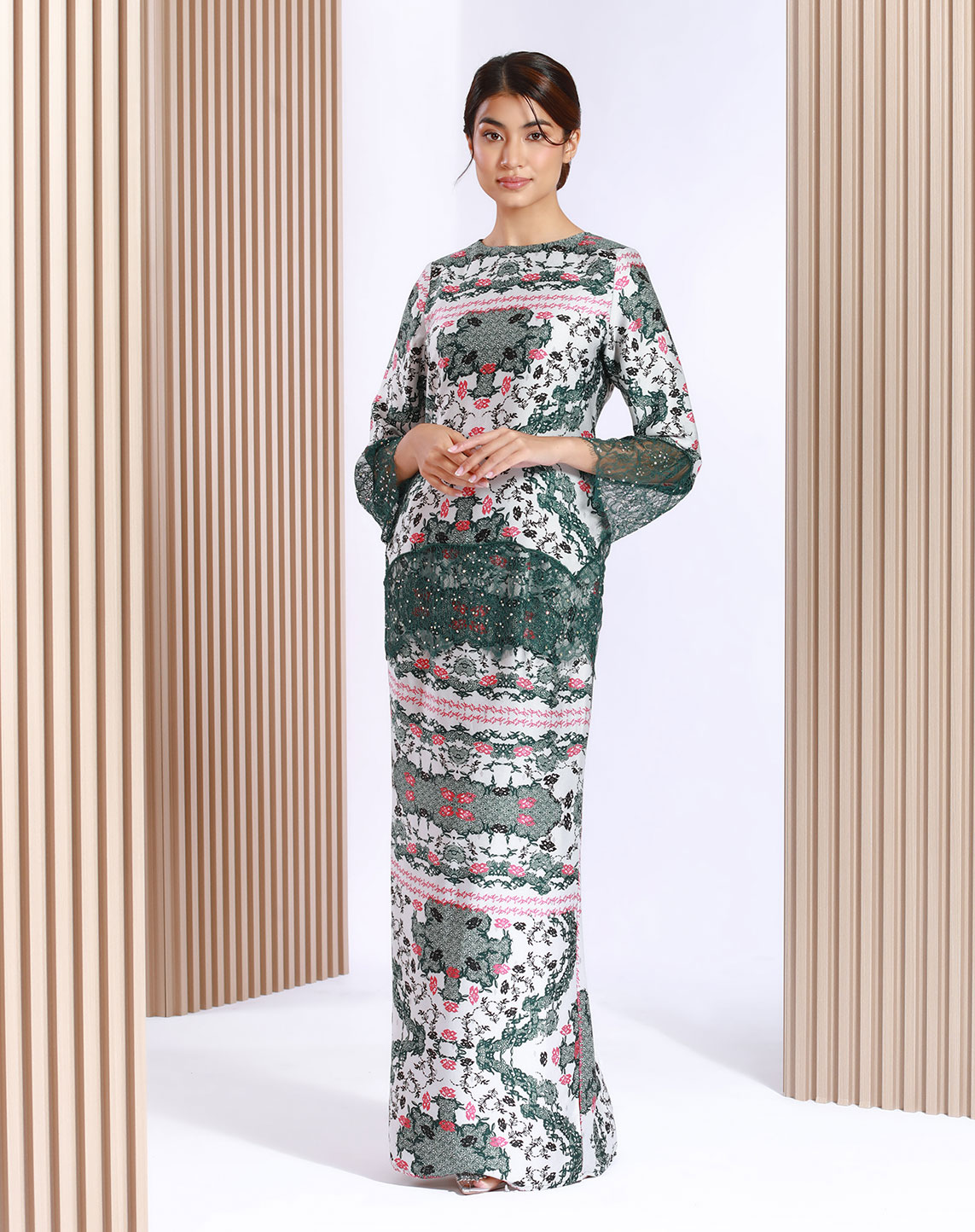 QASEH BAJU KURUNG IN GREEN